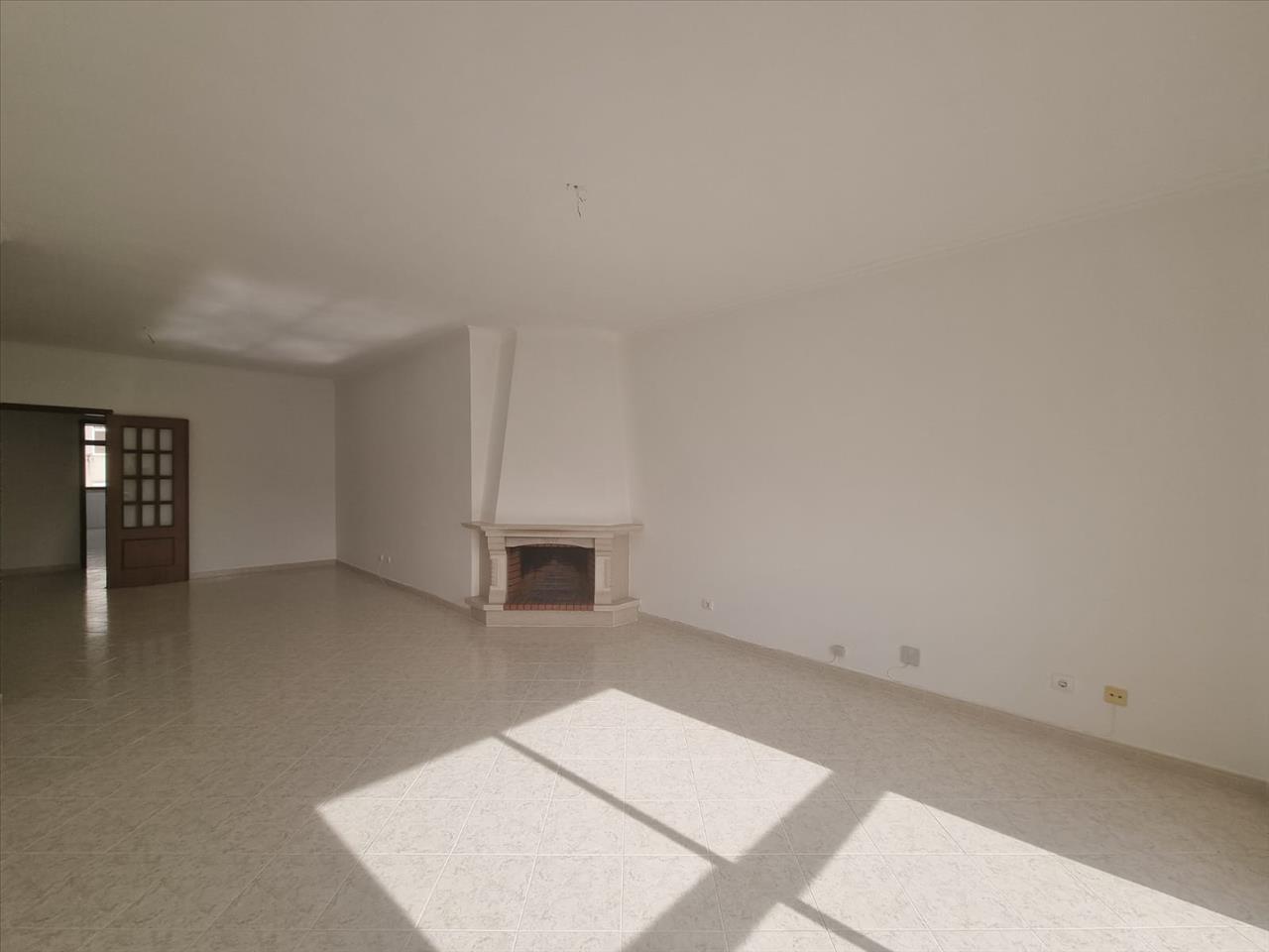 undefined - Image 4