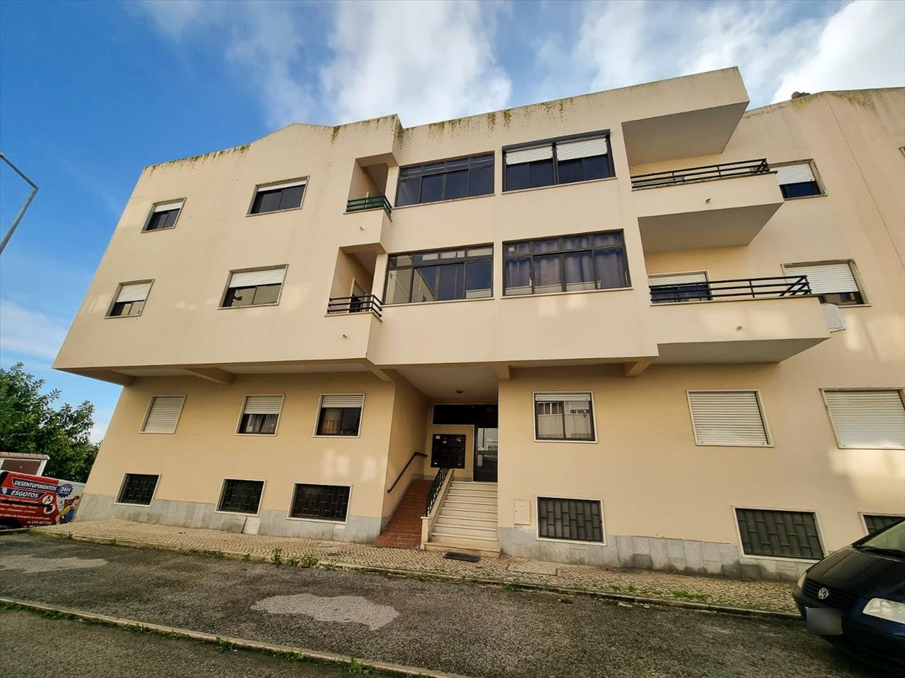undefined - Image 1