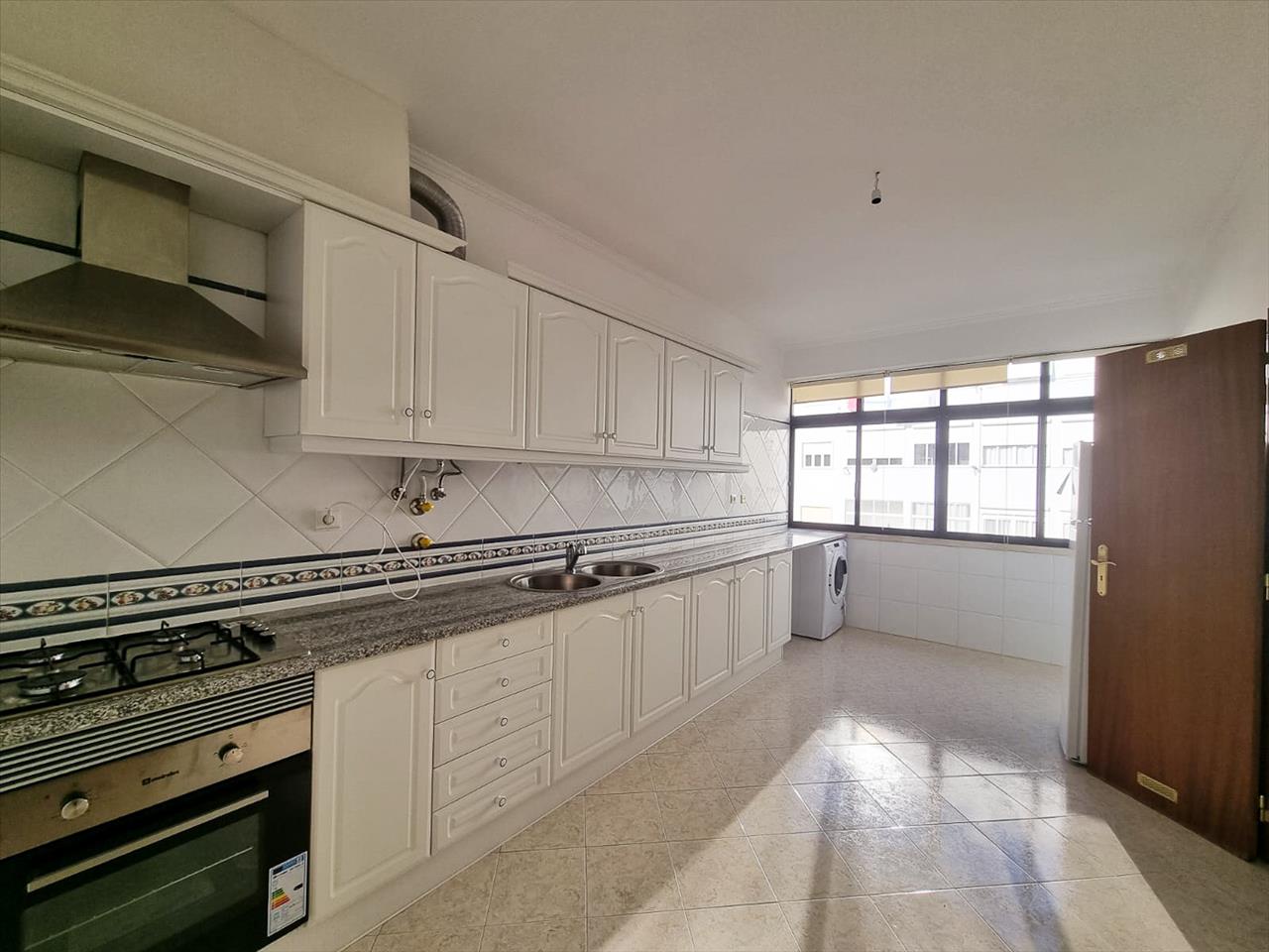 undefined - Image 4
