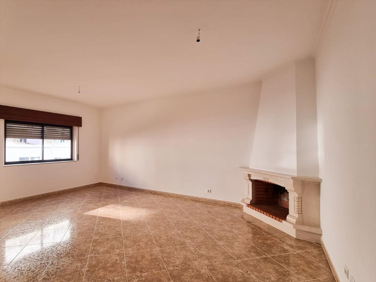 undefined - Image 3