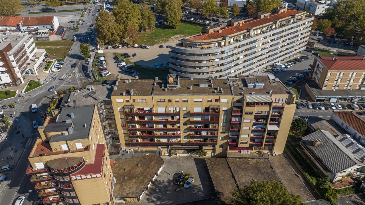 Apartamento T3 em Abade de Vermoim, Vila Nova de Famalicão - Image 3