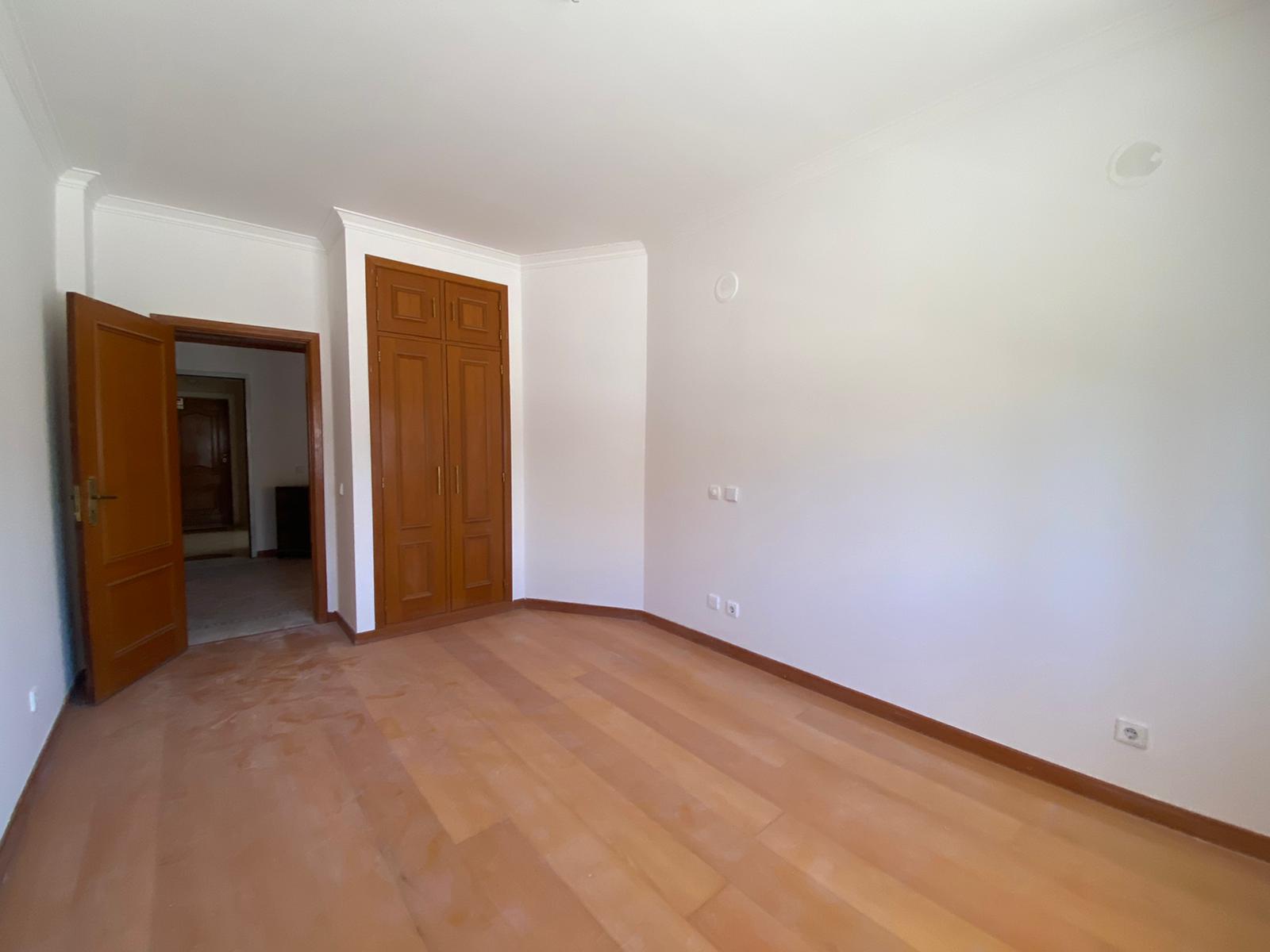 undefined - Image 7