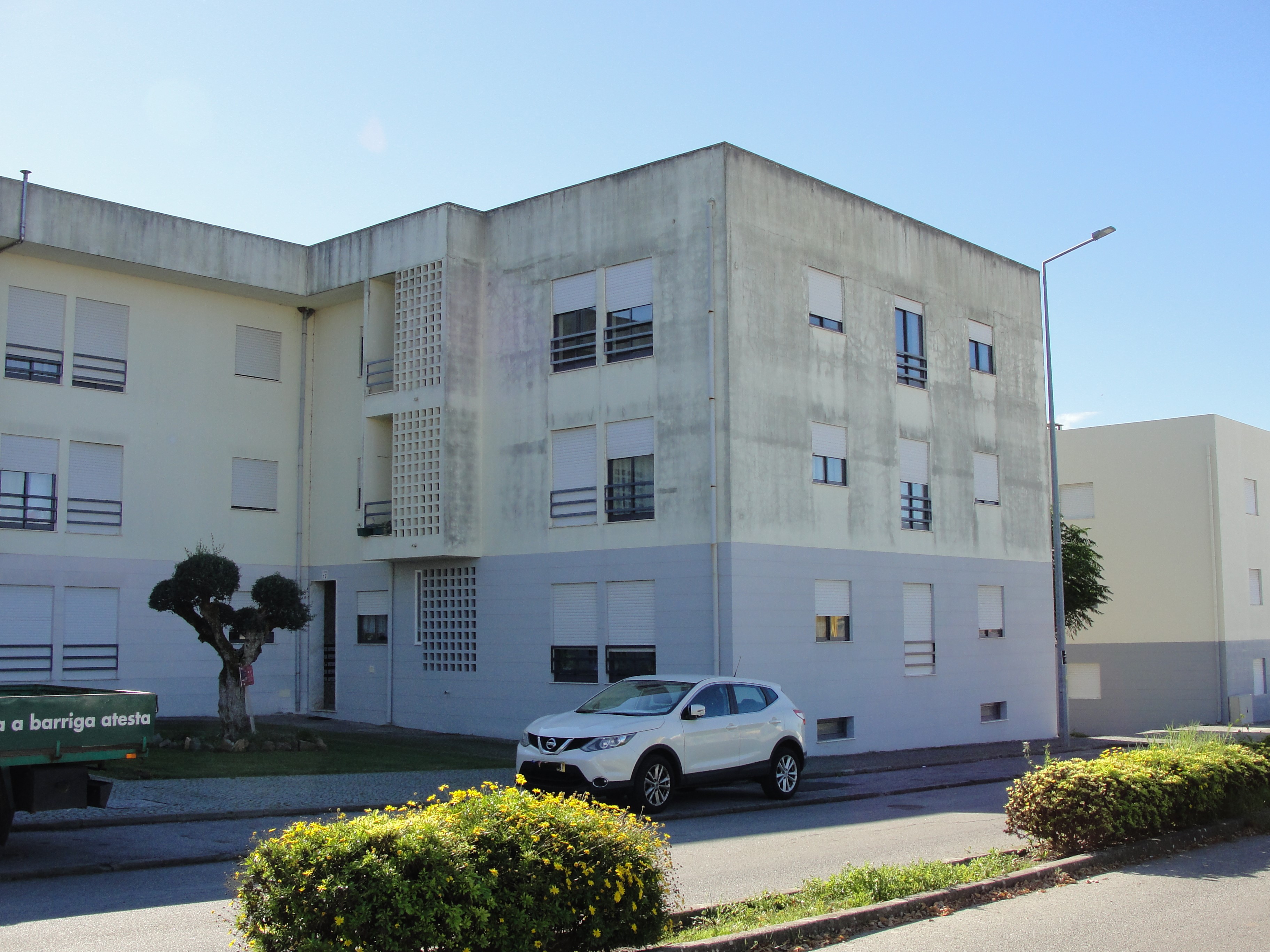 Apartamento T4 com uma área total de 114 metros quadrados, situado em Alter do Chão - Image 1