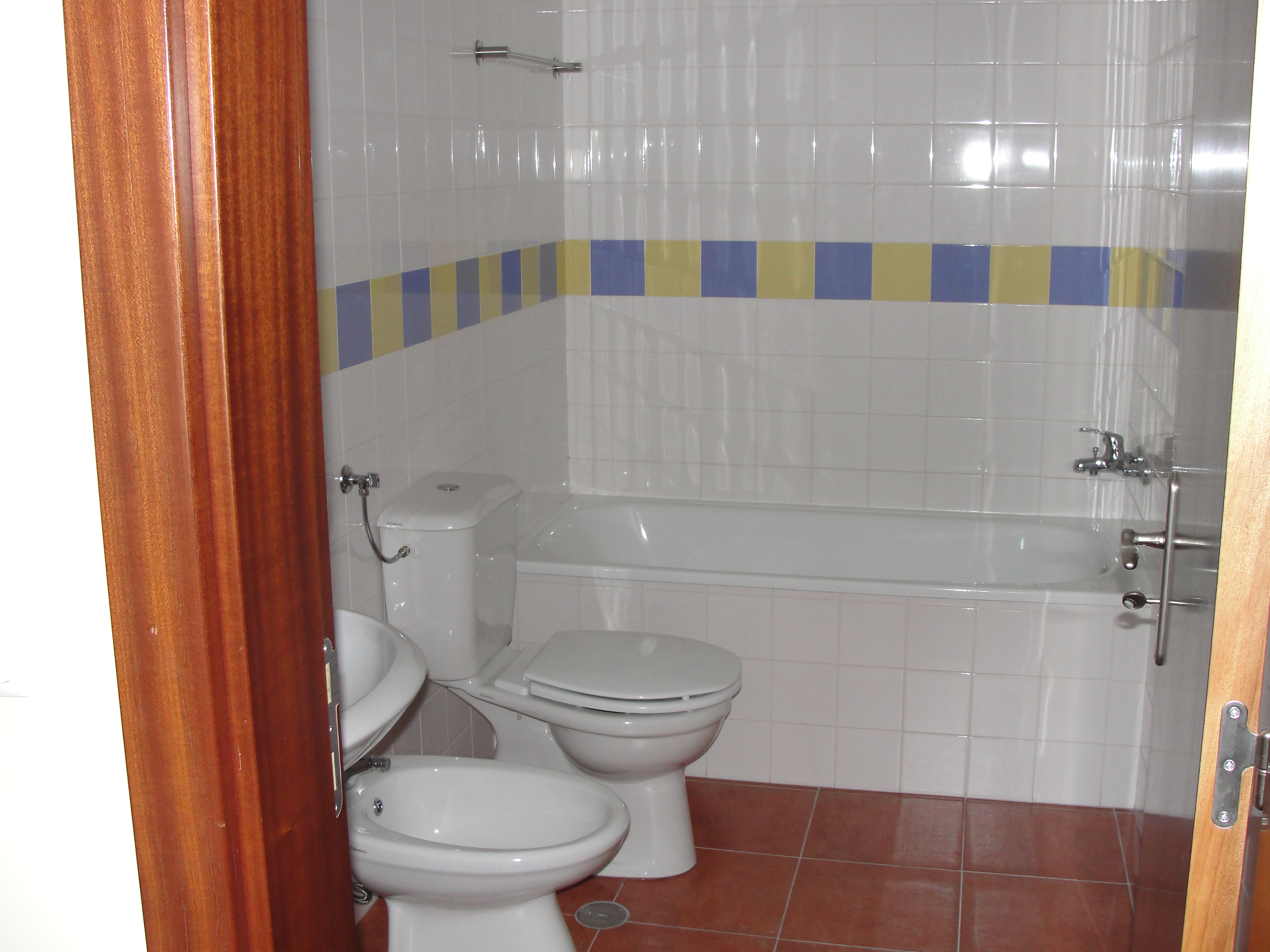 Apartamento T4 com uma área total de 114 metros quadrados, situado em Alter do Chão - Image 10