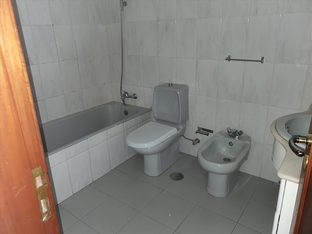 Apartamento T2 situado em Vilar do Paraíso - Image 14
