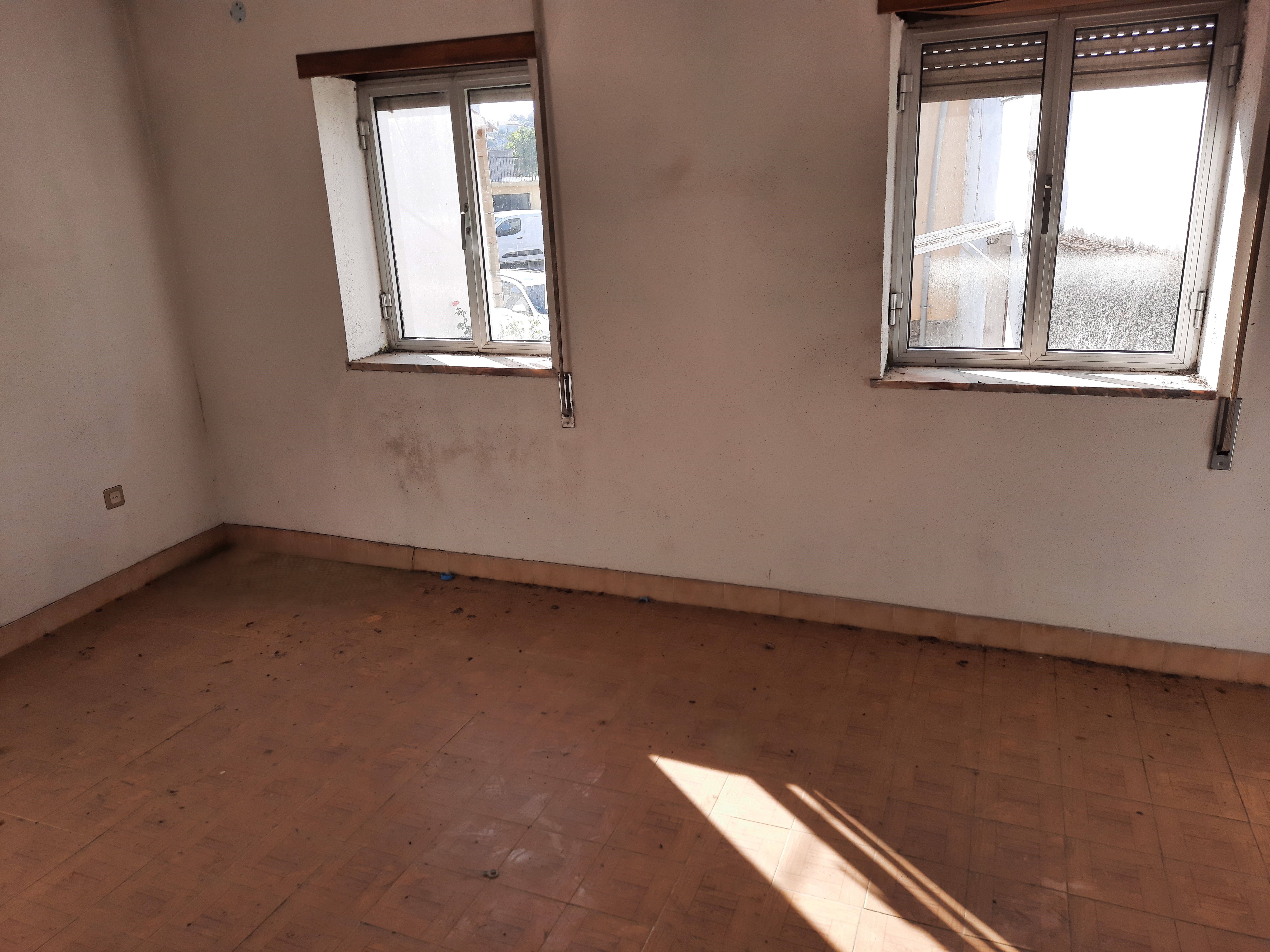 Moradia para remodelar em Nogueira do Cravo - Image 7