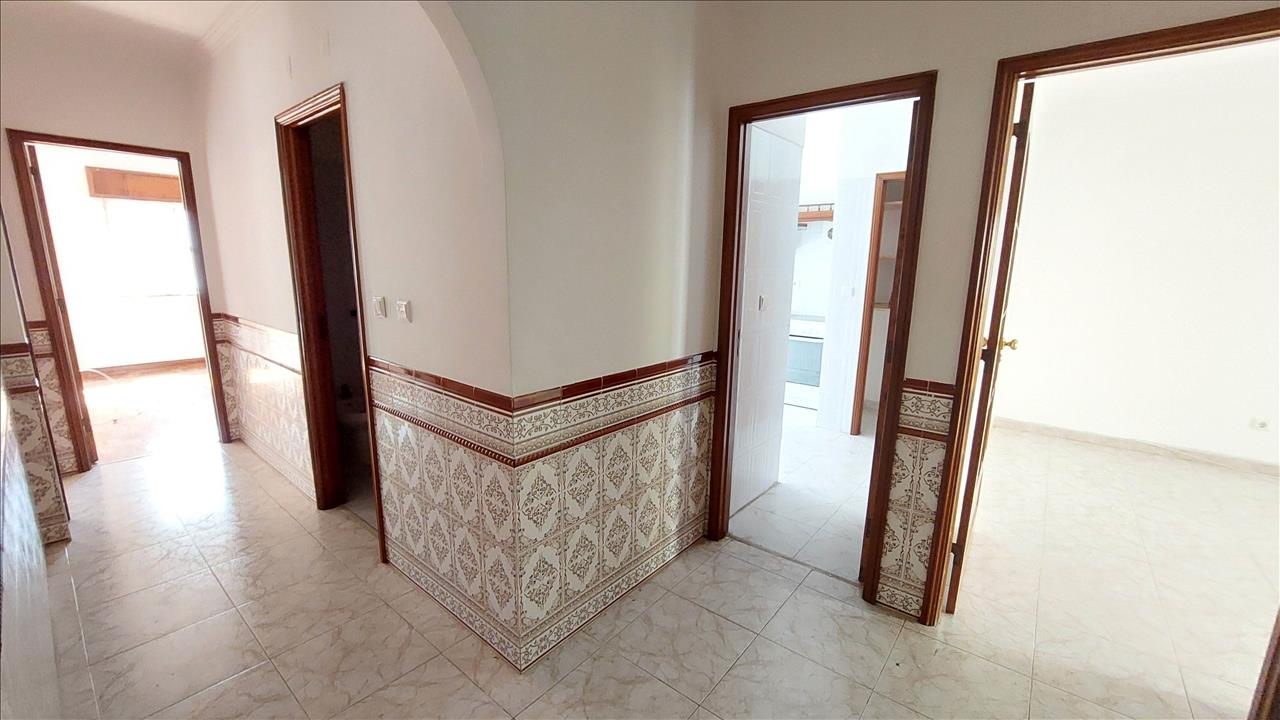 Apartamento T2 - Algueirão Mem-Martins - Image 10