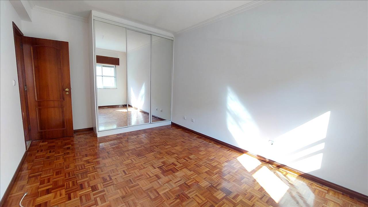 Apartamento T2 - Algueirão Mem-Martins - Image 14