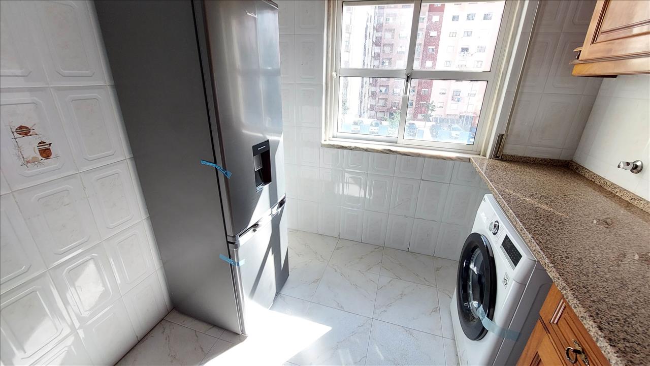 Apartamento T2 - Algueirão Mem-Martins - Image 8