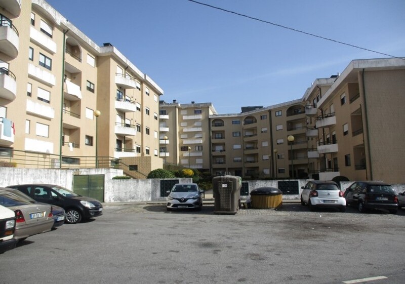 Apartamento T1 em  Rio Tinto - Rua das Cavadas - Image 8