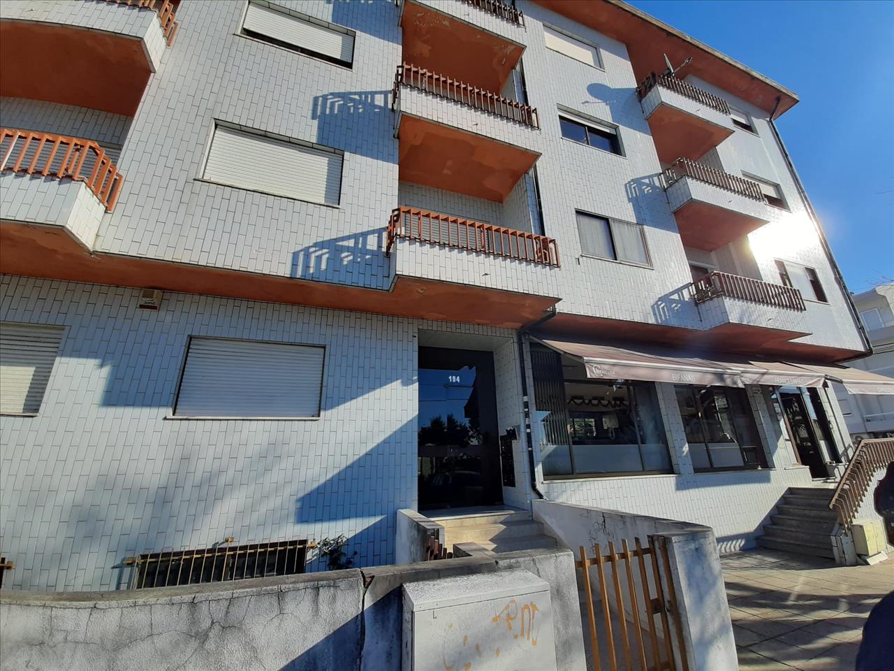 Apartamento T3 em Baguim do Monte, Gondomar - Frente Lidl - Image 1
