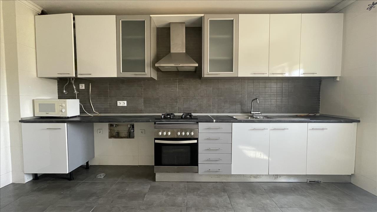 Apartamento T2, com parqueamento, em Brejos de Azeitão - Image 8