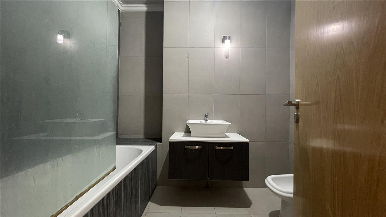 Apartamento T2, com parqueamento, em Brejos de Azeitão - Image 16