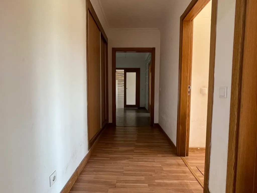 Apartamento T2, com parqueamento, em Brejos de Azeitão - Image 15