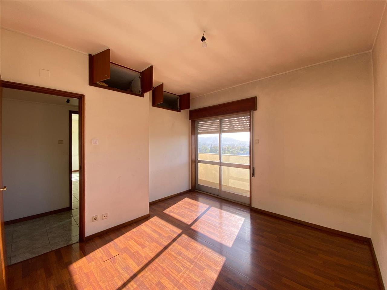 Apartamento T2 em Arcozelo Barcelos com Varanda e Elevador - Image 13