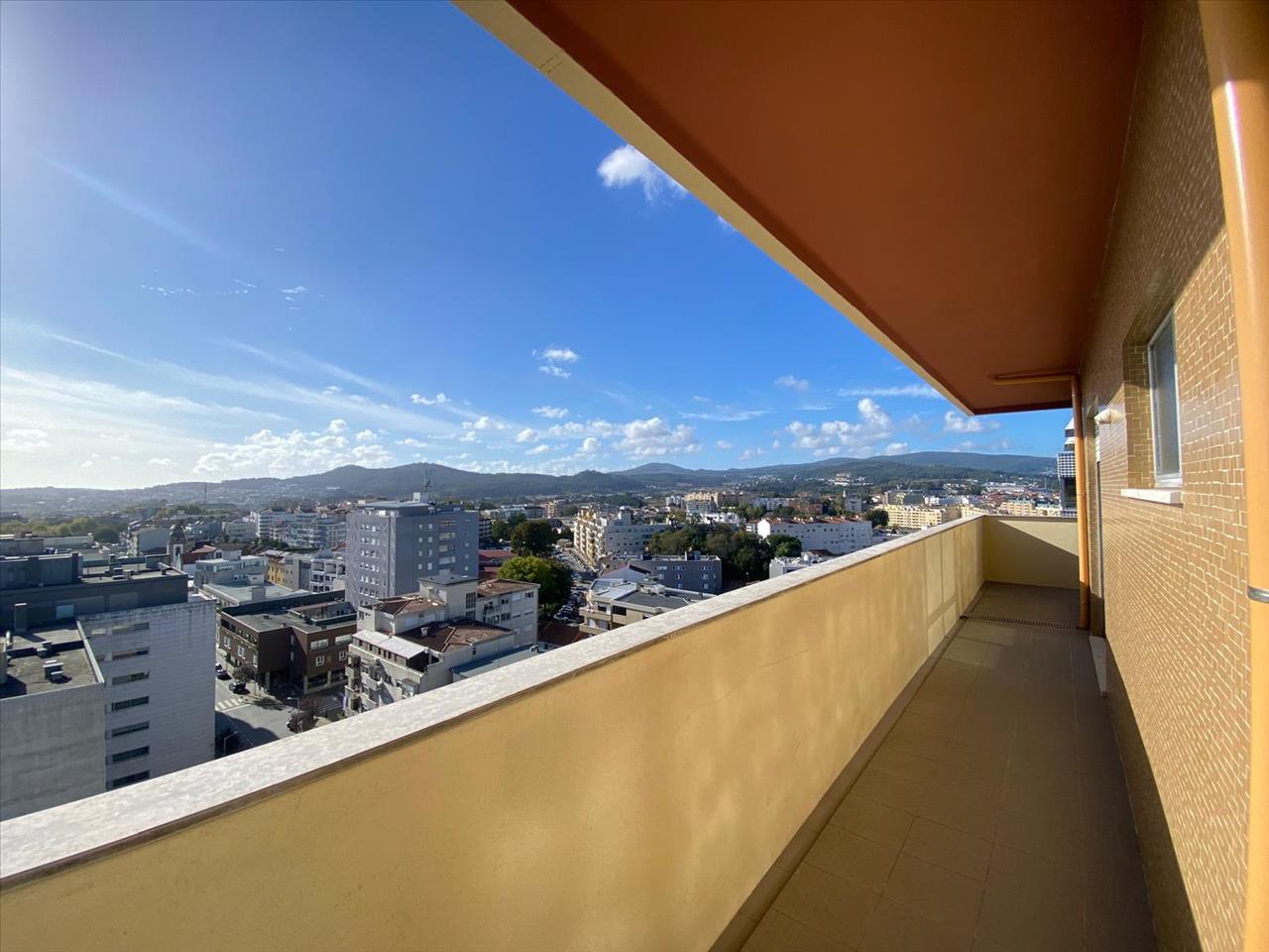 Apartamento T2 em Arcozelo Barcelos com Varanda e Elevador - Image 8