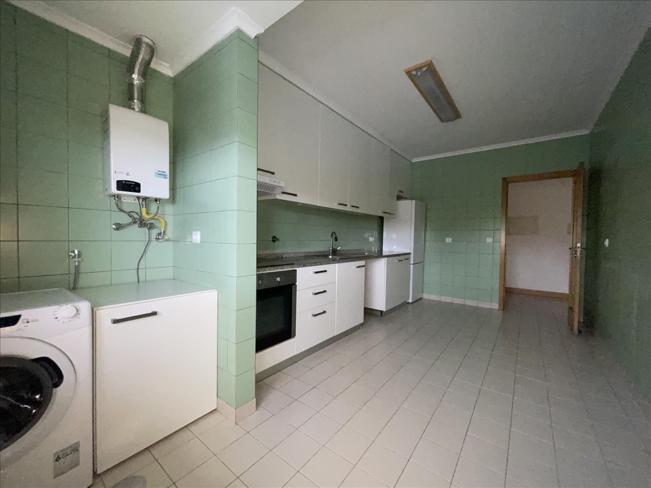 Apartamento T3 - Santa Maria da Feira - Image 8