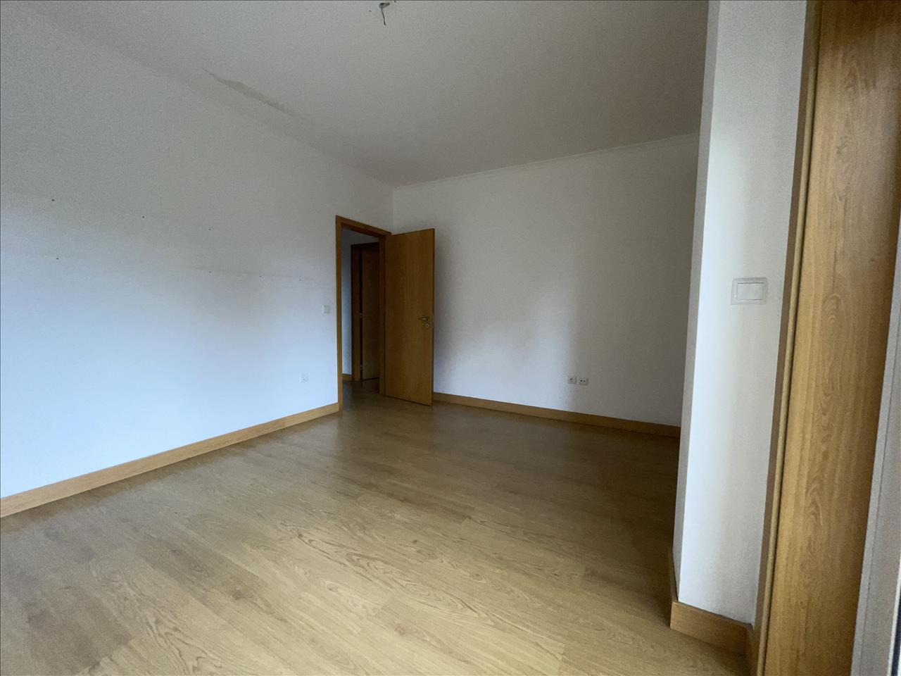Apartamento T3 - Santa Maria da Feira - Image 15