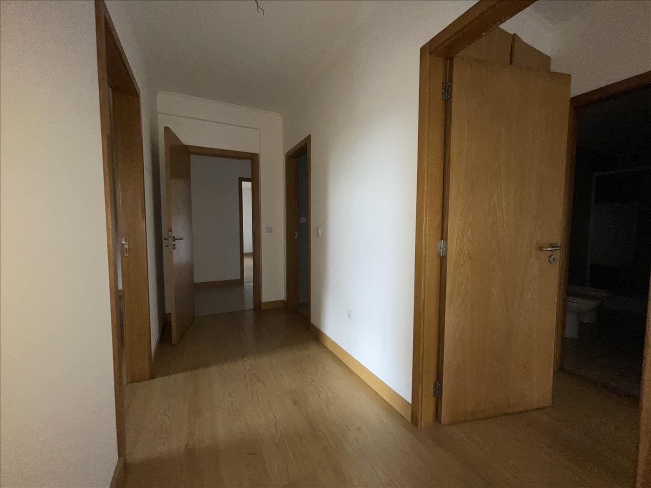 Apartamento T3 - Santa Maria da Feira - Image 16