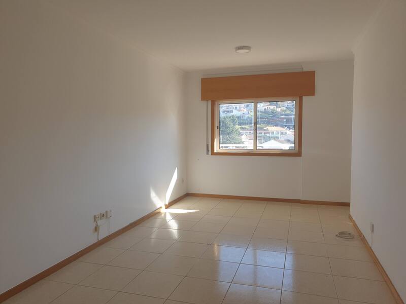Apartamento T2 centro de Gondomar - à C.M. Gondomar - Image 3