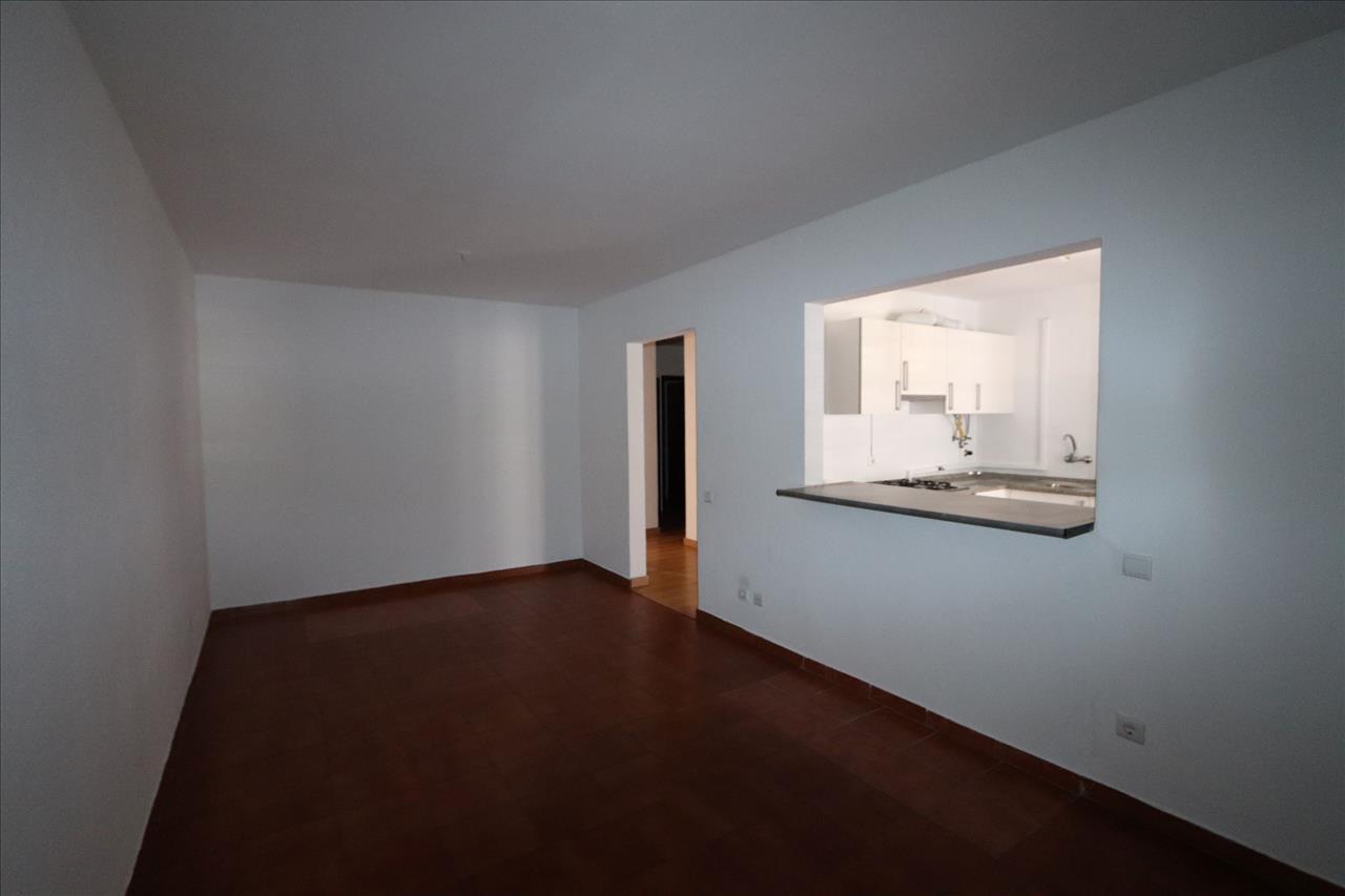 Apartamento T3 com 89 m² na Rua Bernardo Santareno – Miratejo - Image 2