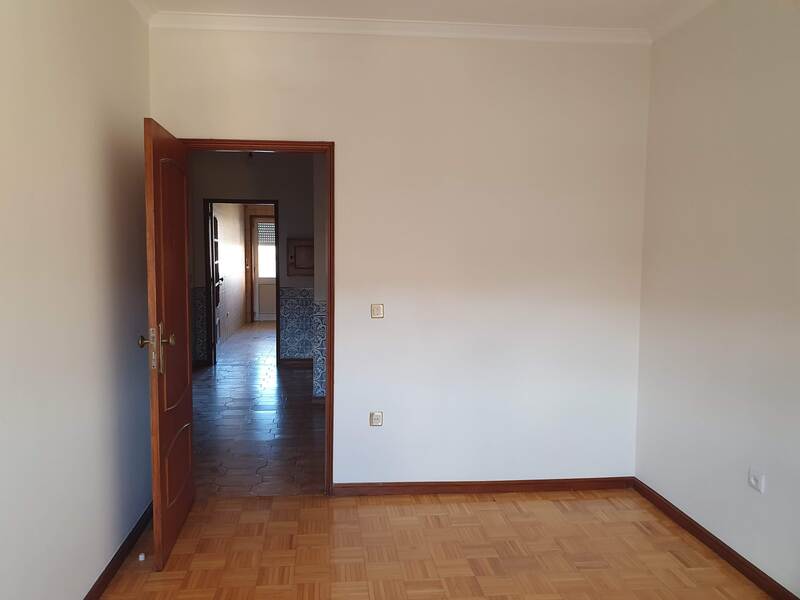 Apartamento T3 em Ermesinde - Valongo - Boas àreas - Image 9