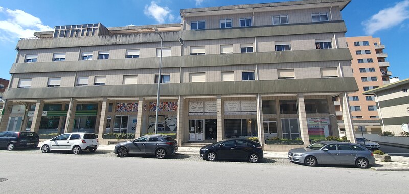 Apartamento T3 em Ermesinde - Valongo - Boas àreas - Image 1