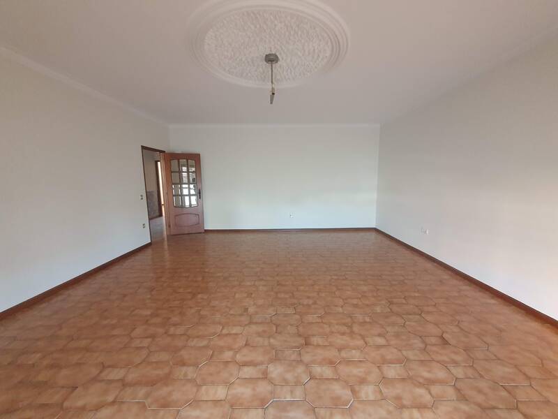 Apartamento T3 em Ermesinde - Valongo - Boas àreas - Image 4