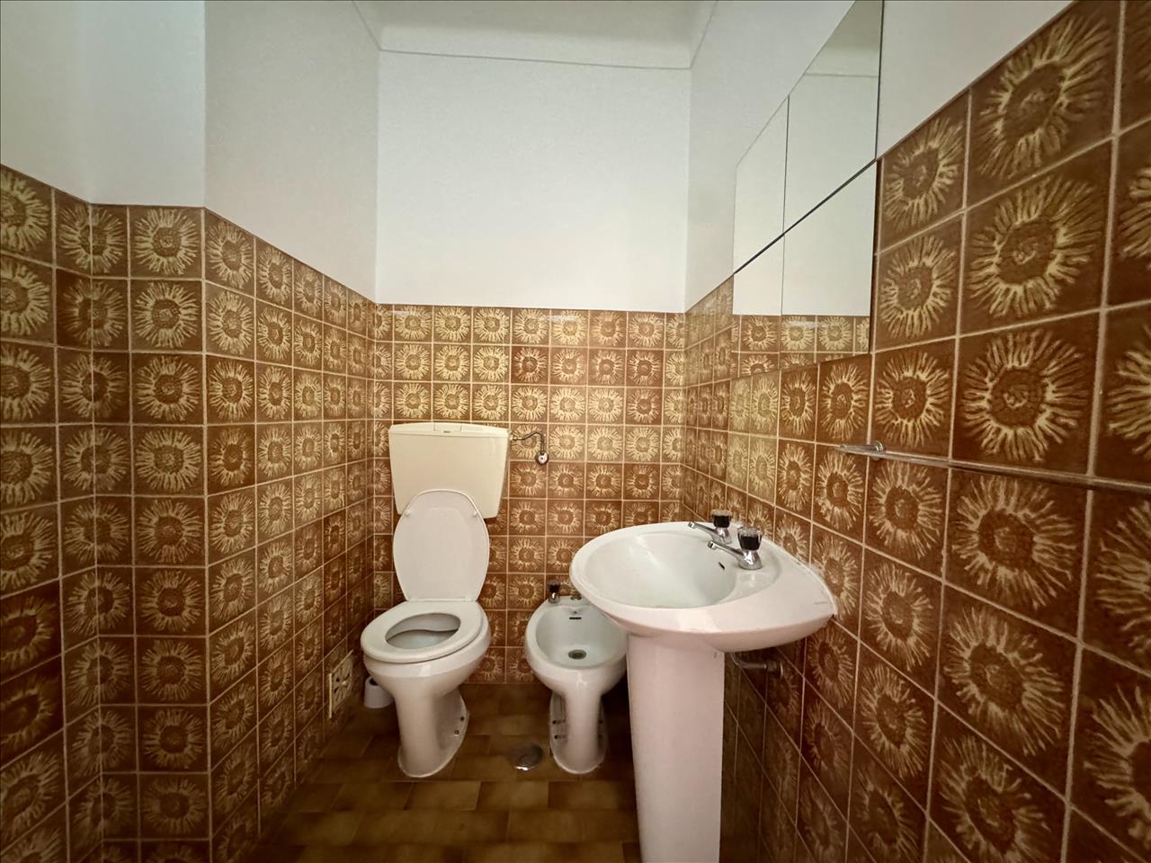 undefined - Image 18