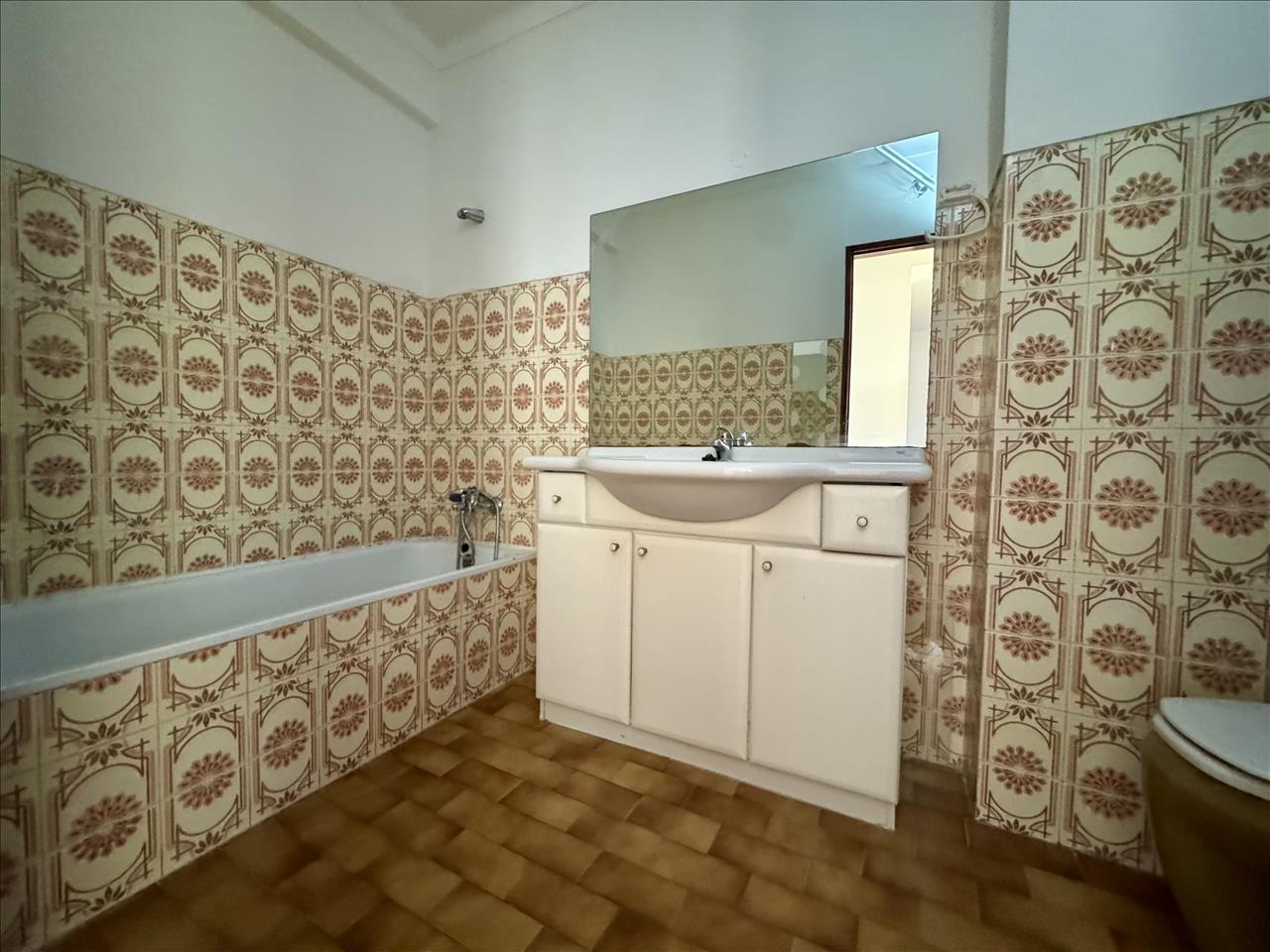 undefined - Image 15