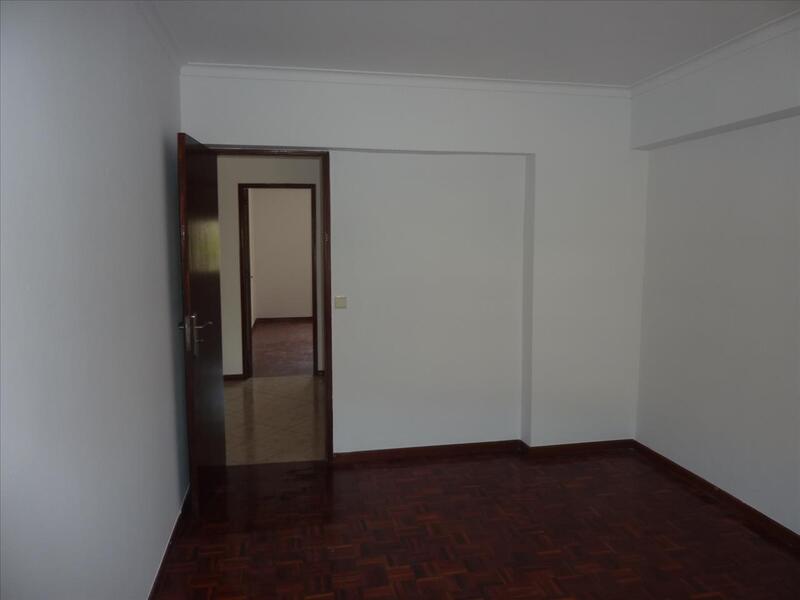 IMÓVEL ARRENDADO ATÉ JUNHO 2026 Apartamento T2 - Image 11
