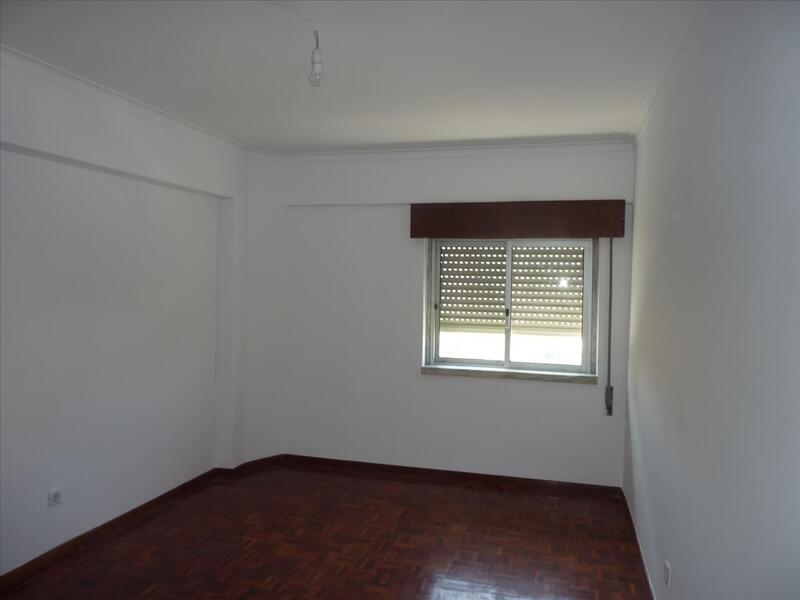 IMÓVEL ARRENDADO ATÉ JUNHO 2026 Apartamento T2 - Image 12