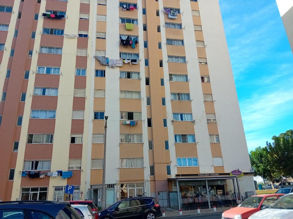 undefined - Image 1