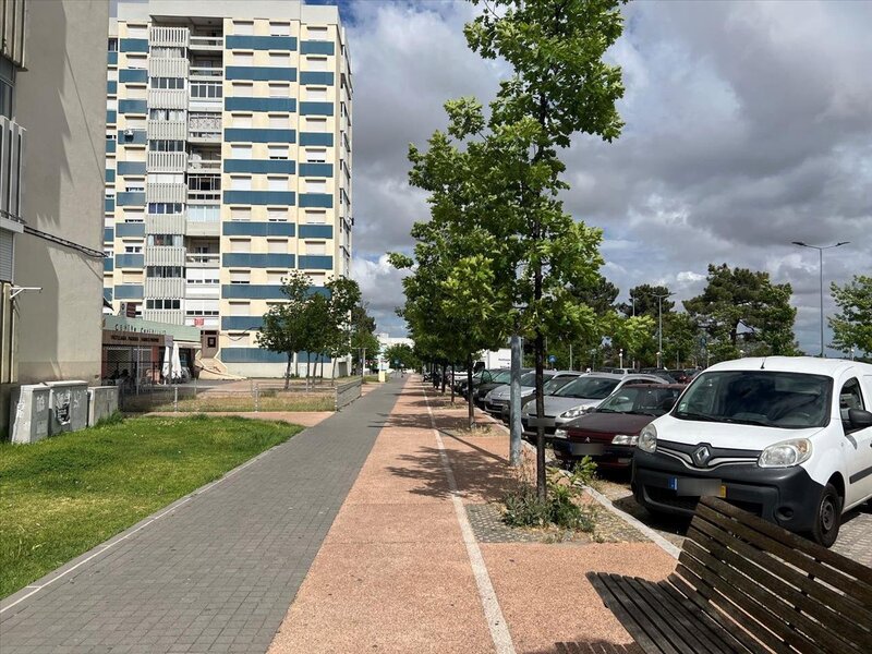 Apartamento T3 Arrendado | Excelente Localização na Cidade Sol – Barreiro - Image 7