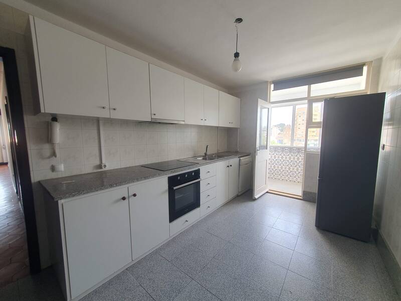 Moderno T3 com Elevador em Gondomar, Porto - 309.000€ - Image 12