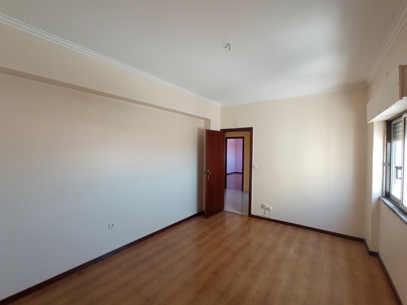 undefined - Image 5