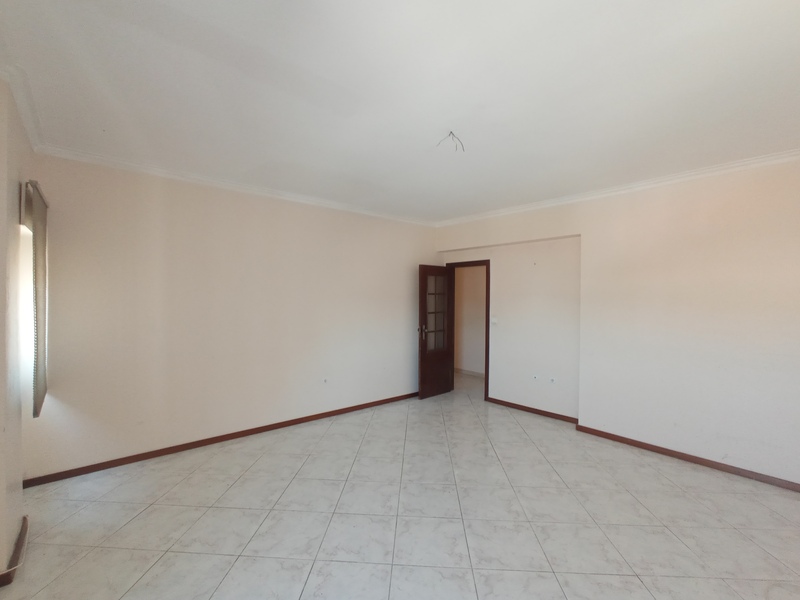 undefined - Image 4