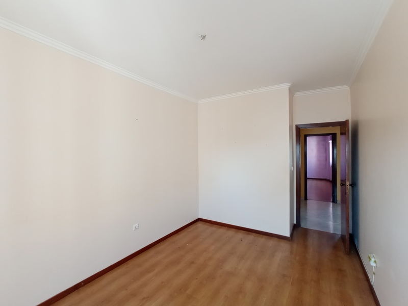 undefined - Image 7