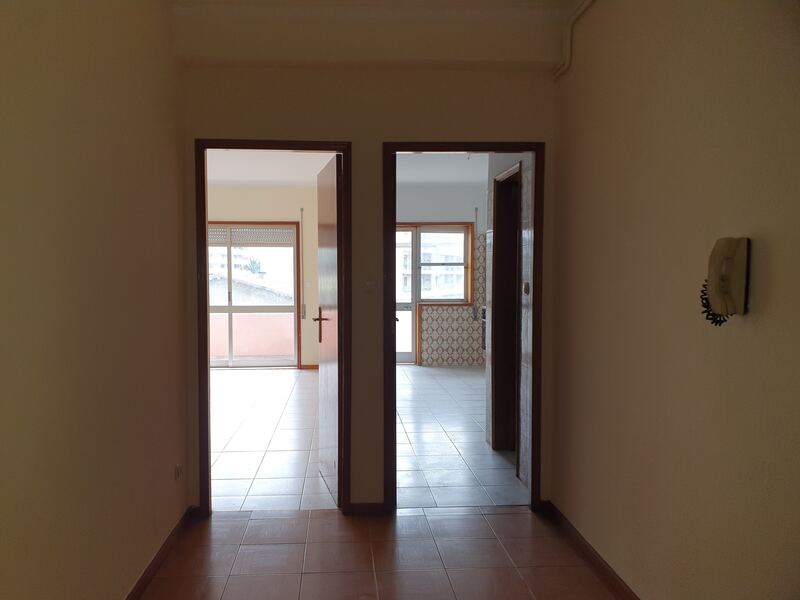 Apartamento T3 Duplex - Oportunidade de Investimento - Image 2