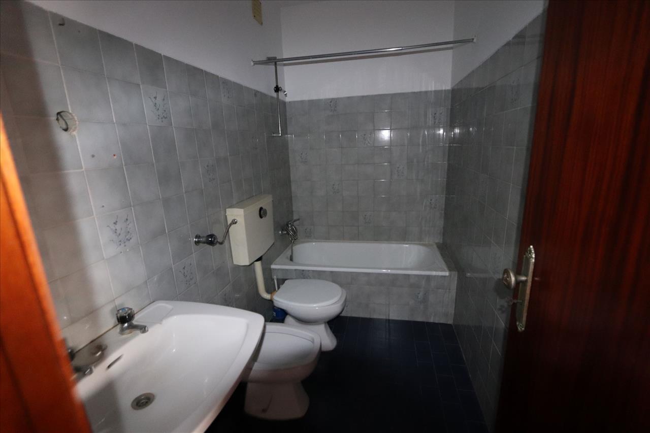 Apartamento T1 na Torre da Marinha, Seixal - Image 9