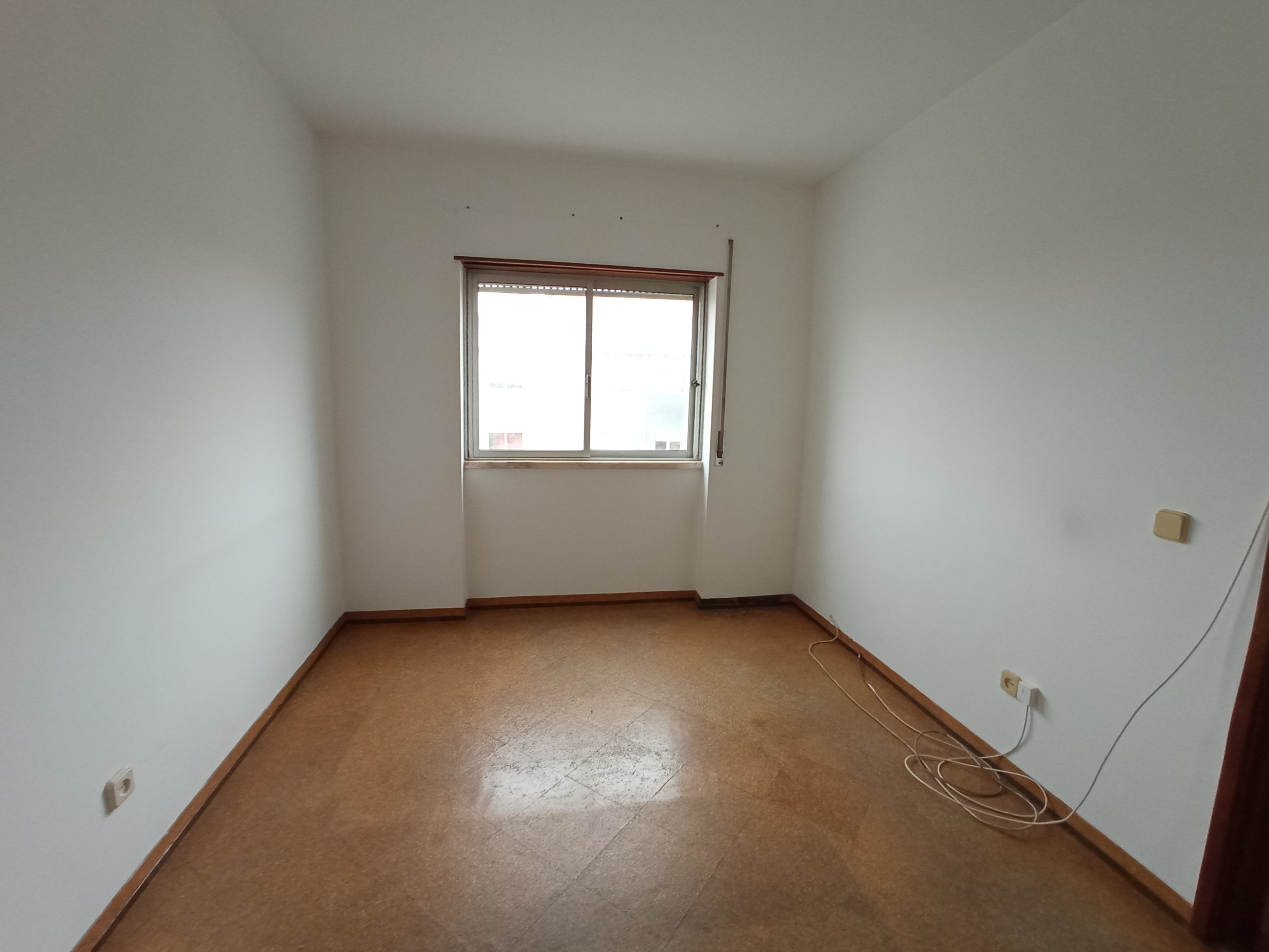 Apartamento T1 na Torre da Marinha, Seixal - Image 7