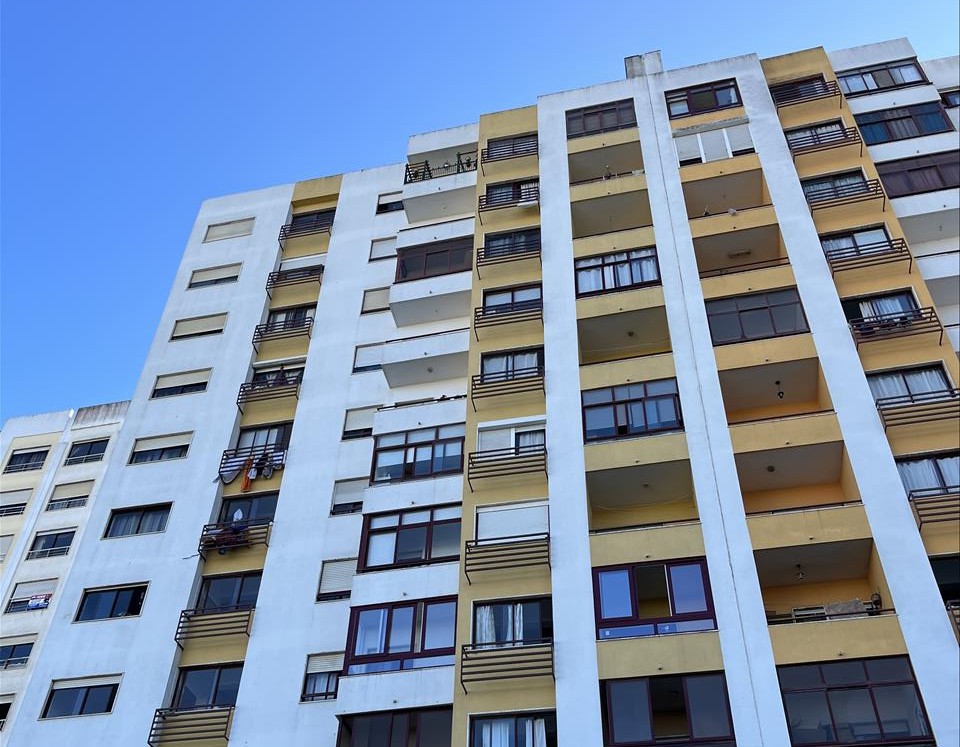 Apartamento T2 no Cacém - Image 1