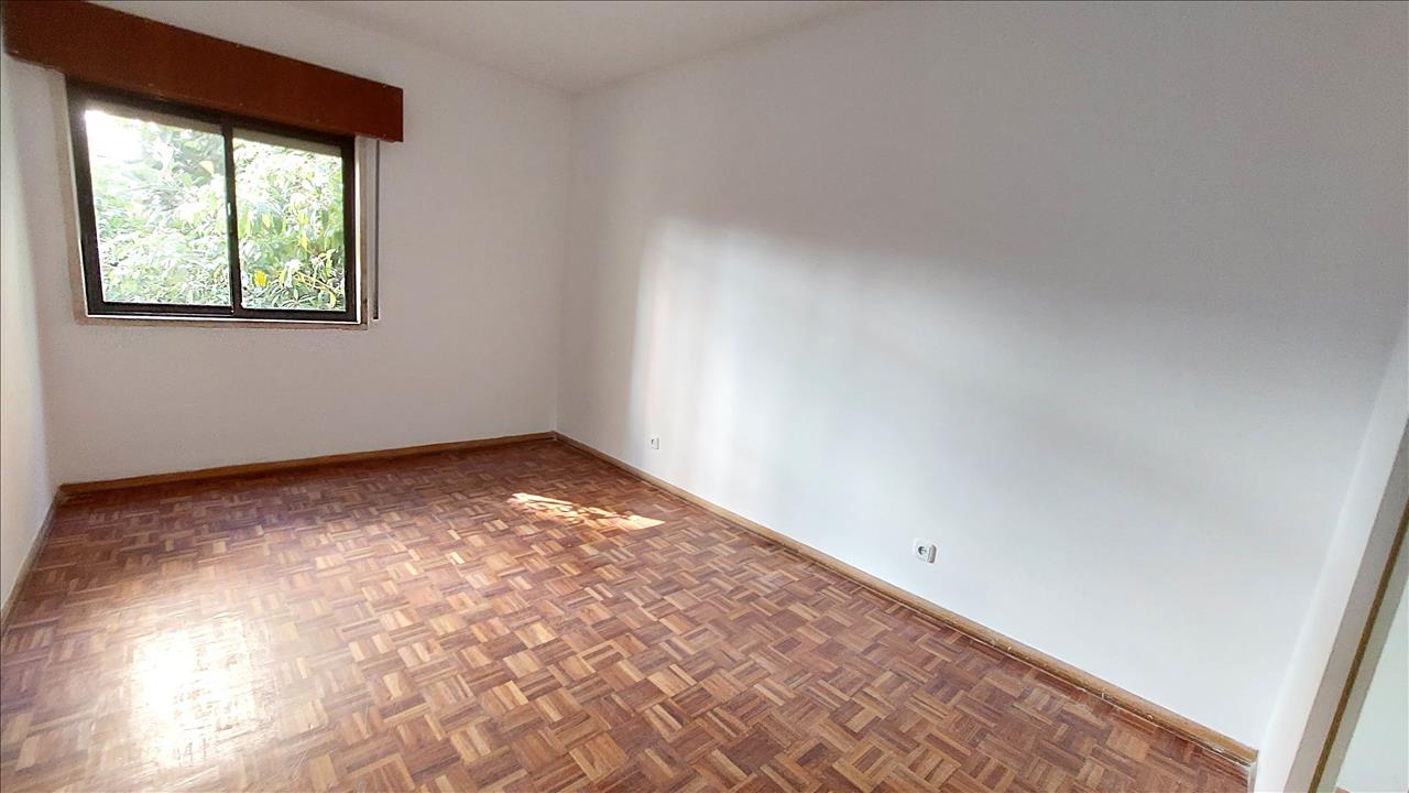 Apartamento T3 - Algueirão Mem-Martins - Image 10