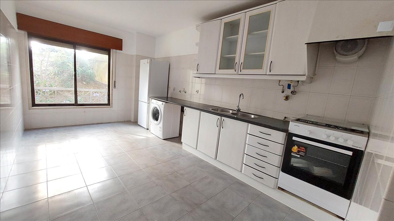 Apartamento T3 - Algueirão Mem-Martins - Image 7