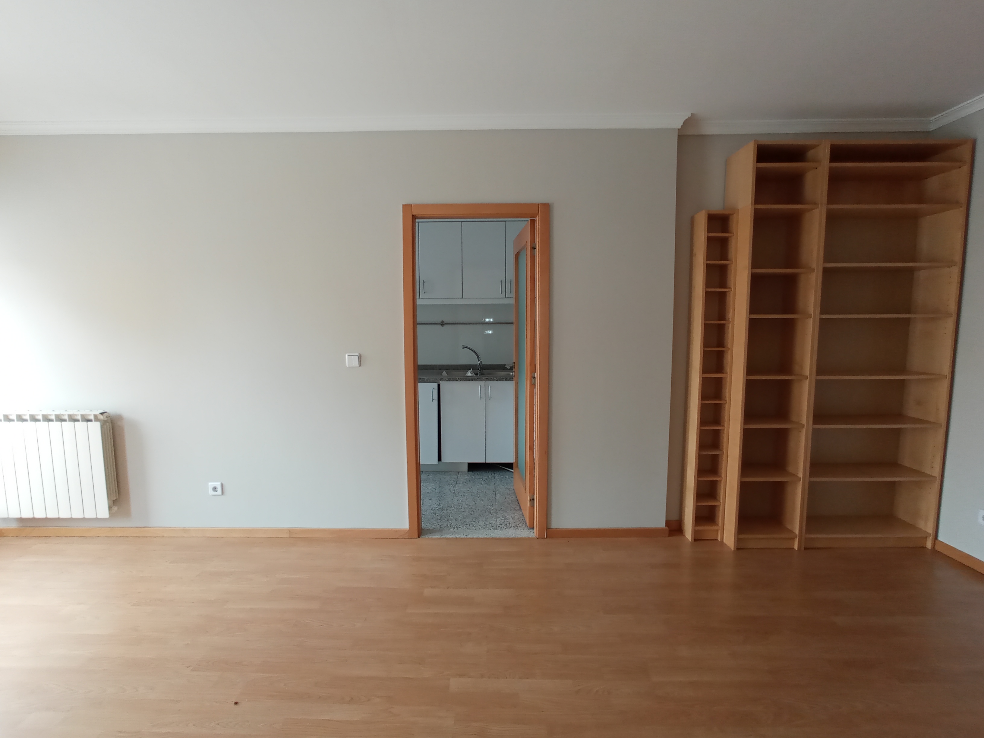 Apartamento T1 com elevador e garagem - Paranhos - Porto - Image 8