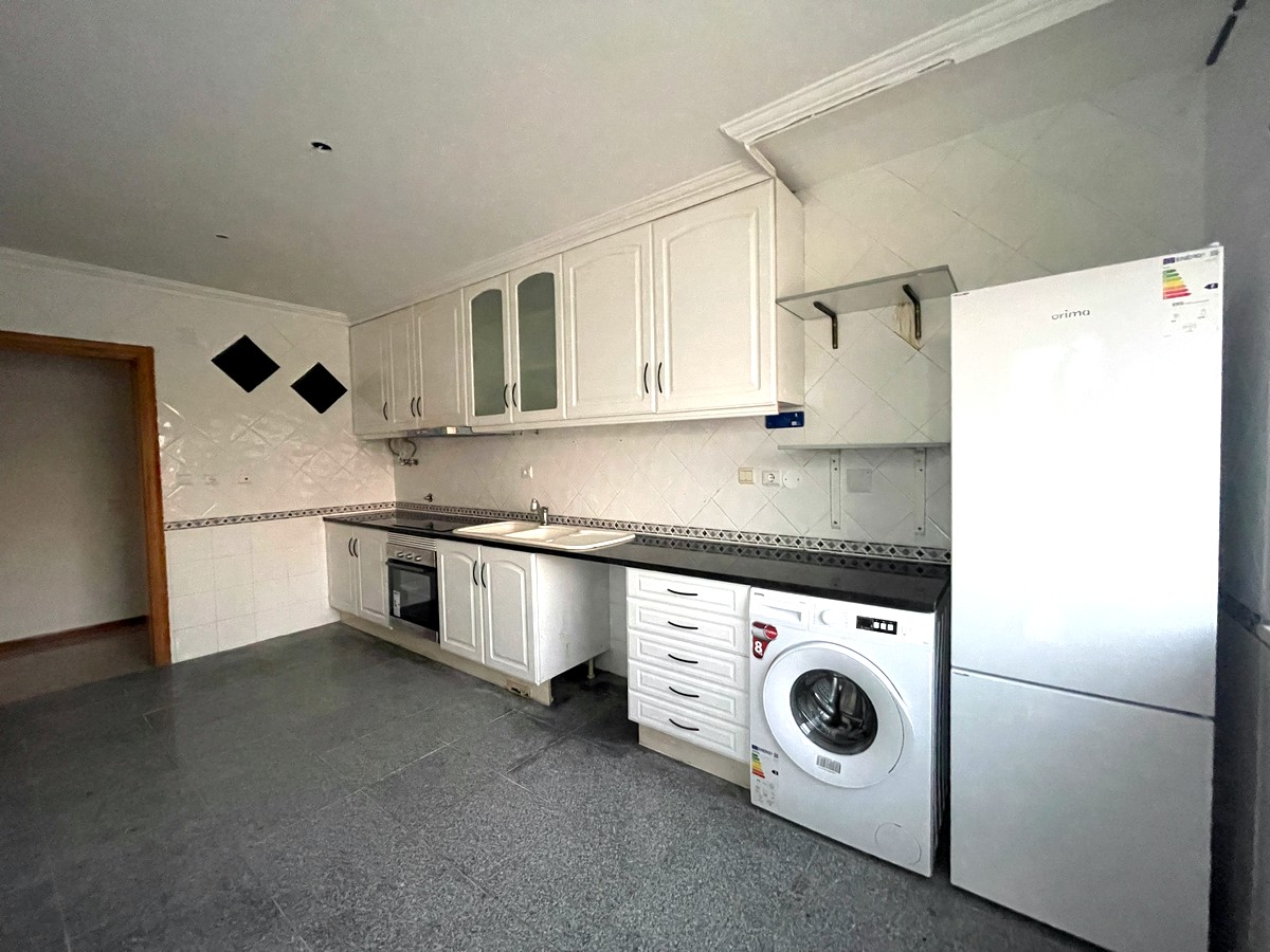 undefined - Image 7