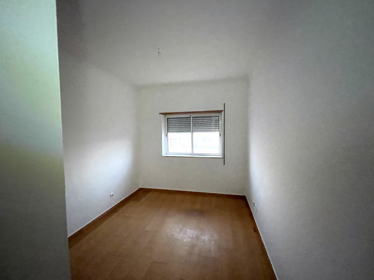 undefined - Image 13