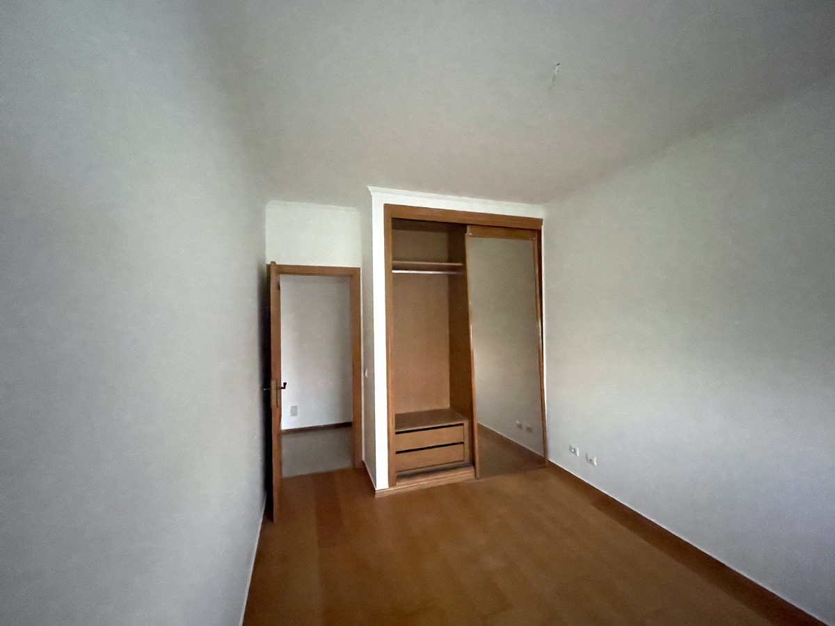 undefined - Image 10