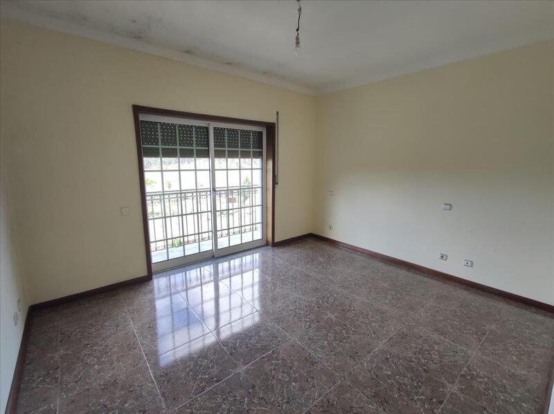 Excelente Oportunidade de Investimento - Apartamento T3 na Carregosa, Oliveira de Azeméis - Image 7