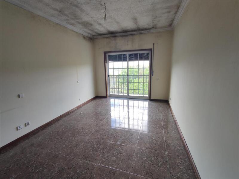 Excelente Oportunidade de Investimento - Apartamento T3 na Carregosa, Oliveira de Azeméis - Image 9